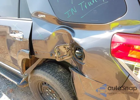 2013 Toyota 4Runner Sr5 z USA, uszkodzony, nr VIN JTEZU5JR1D5046902